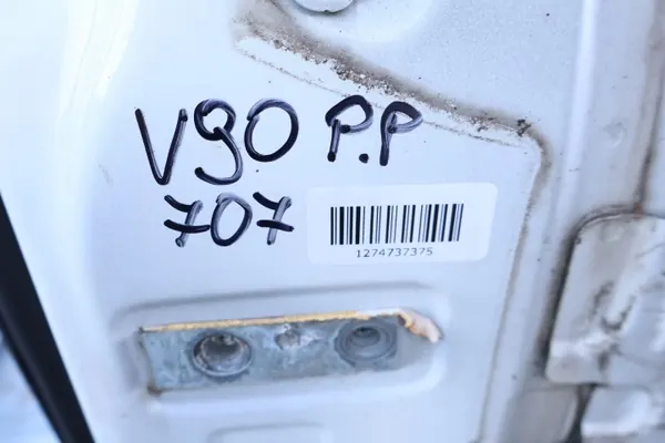 Volvo V90 II oikea etulokasuoja OEM 1274737375 image 6
