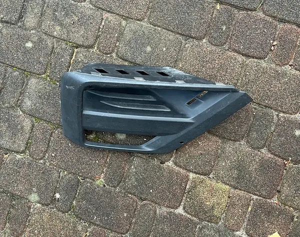 Volkswagen OE 7C0853665A griglia di ventilazione, paraurti image 2