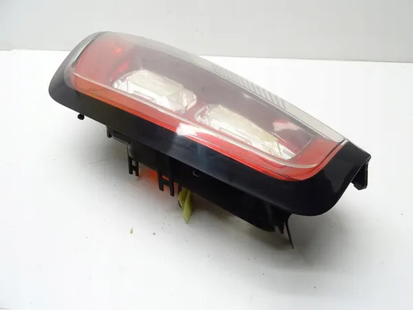 Luz trasera derecha Fiat Punto Evo image 3