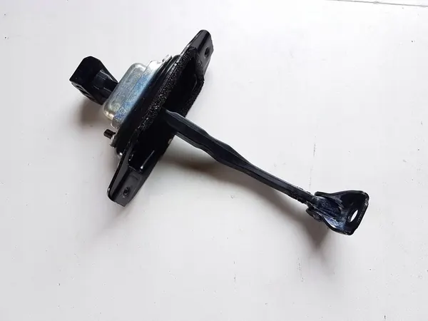 Nissan Qashqai achterdeurbegrenzer 2021> 82431-6UA0A image 3