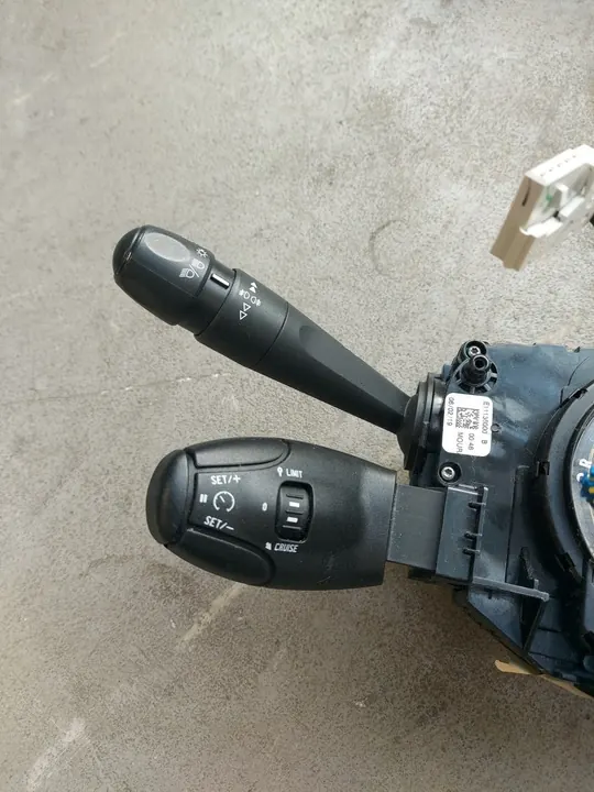 Gecombineerde schakelhandgreep Peugeot 98237120ZD image 2