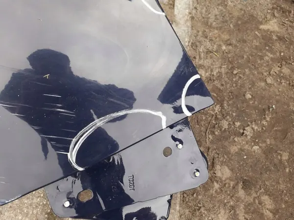 Fram Höger Skärm Dacia OE image 3