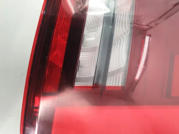 VW T6 LIFT 19- Lámpara Trasera Derecha LED Original 7LA945208B image 8