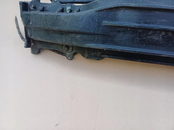 Takapuskuri Hyundai i30 HB OEM 86631-A6000 image 4