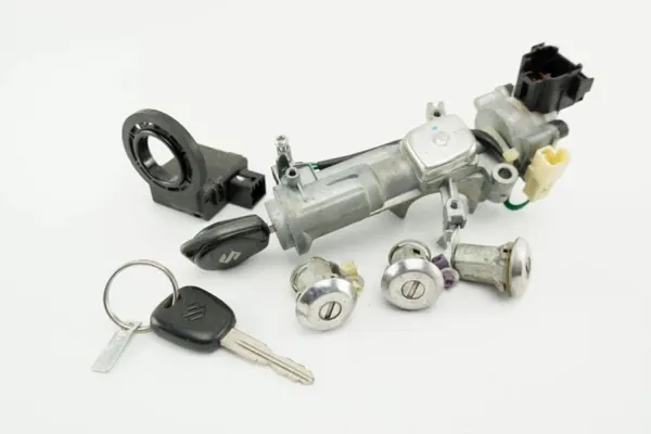 Interruptor de encendido OEM 290357 para Suzuki Alto 1.0 image 2