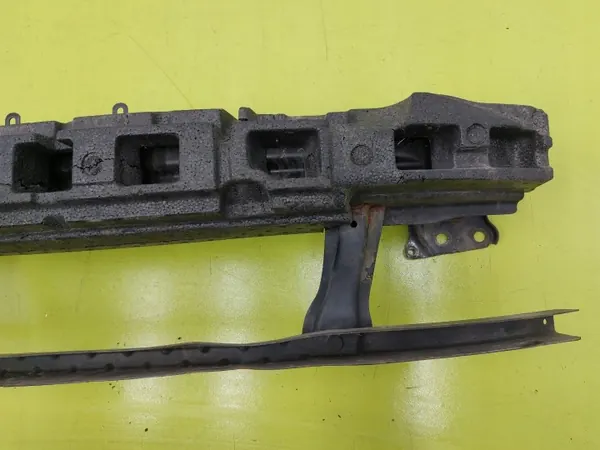 Viga parachoques delantero VW Passat B6 OEM 2005-2010 image 4