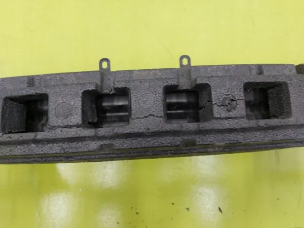 Viga parachoques delantero VW Passat B6 OEM 2005-2010 image 5