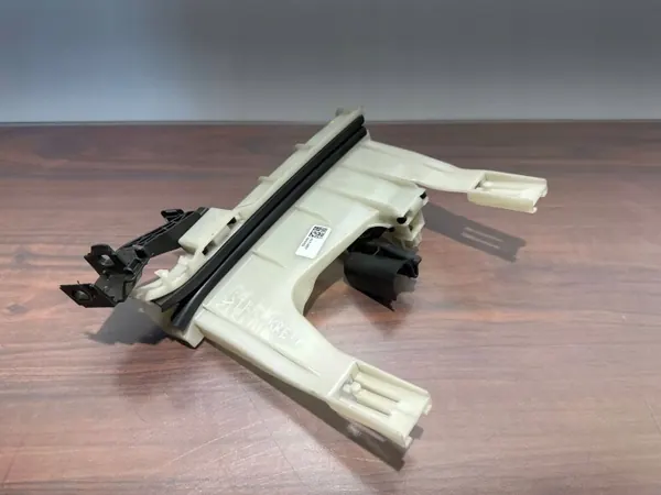 OEM FBZ24502 Front Door Window Guide - Alfa Romeo image 4