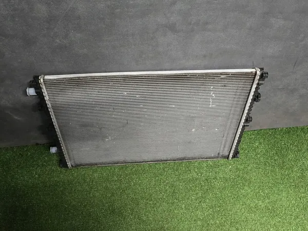 Radiador de agua Porsche Cayenne 9Y 4M0145804T image 2