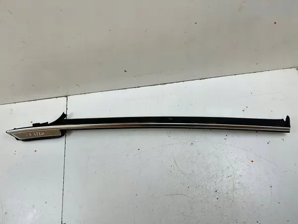BMW Takaikkunan tiiviste OEM 7119097 - Käytetty image 7