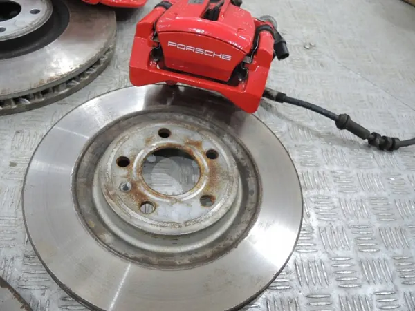Remschijf & Remklauw Set Porsche Macan OEM 95B615106T image 6