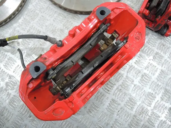 Remschijf & Remklauw Set Porsche Macan OEM 95B615106T image 8