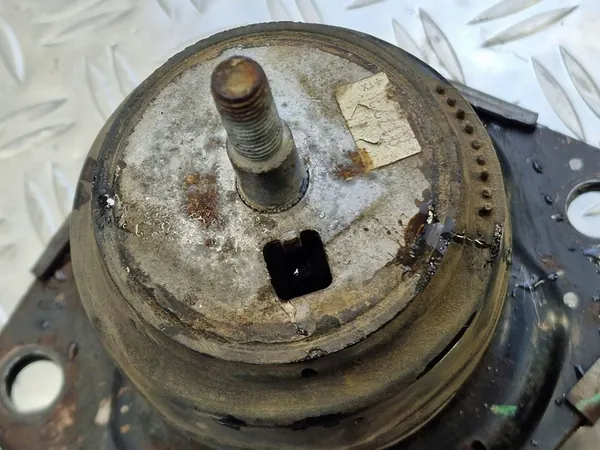 2015 Jeep Grand Cherokee Engine Mount 68110951AC image 3