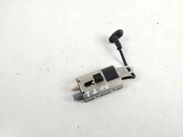 Tesla Antennenverstärker OEM 1448946-00-B für Model S image 2