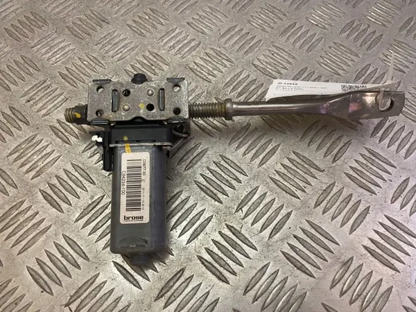 Istuinmoottori Land Rover Discovery 5 OEM C84234100 image 2
