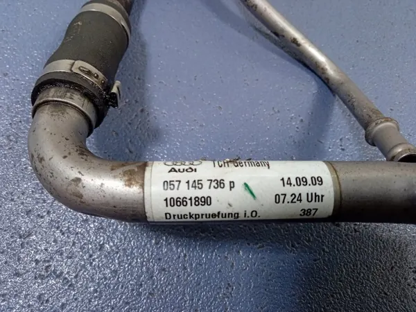 Ölleitung Audi Q7 4.2 TDI OEM 057145736P - Gebraucht image 3