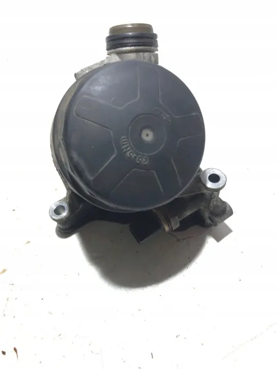 Base filtro aceite OEM 7533067 para BMW E92 328i image 2