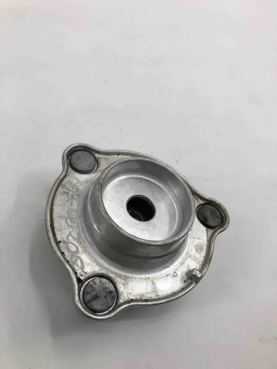 OEM A2323230100 Voor rechter schokdemperbevestiging Mercedes image 3