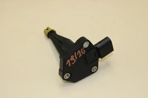 BMW Öljynmittausanturi N47 F30 F20 E90 F10 F11 F25 12618608780 image 2