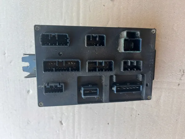 Caixa de Fusíveis Módulo BSI Lancia Kappa 2.0 1998-2001 image 3