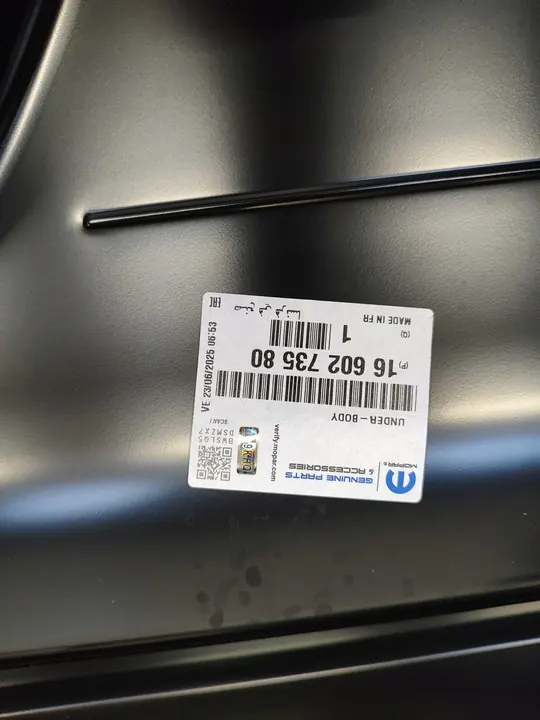 PEUGEOT 208 II Rechter Schweller image 3