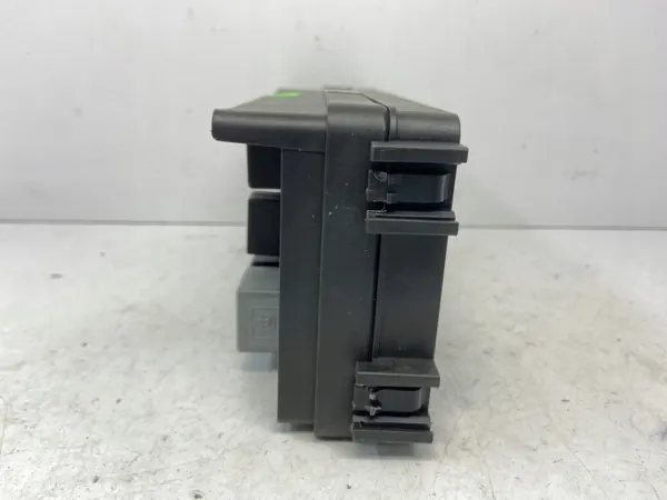 Mercedes zekeringkast OEM A1645402372 - Gebruikt image 3