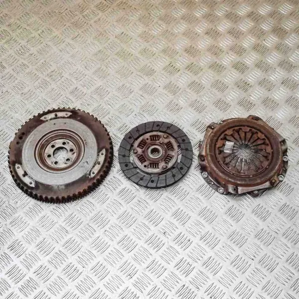 Dacia Sandero 2017 Kytkinpaketti image 2