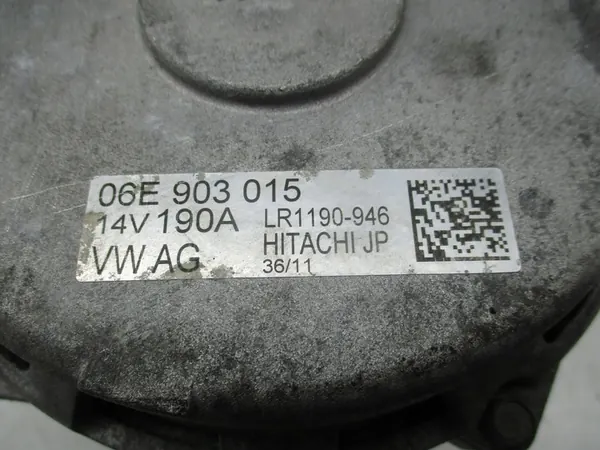 Audi Q7 A4 3.0 TFSI Vaihtovirtageneraattori 190A Hitachi image 8