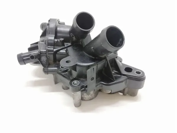 Vattenpump Audi A3 S3 8V 2016 image 5