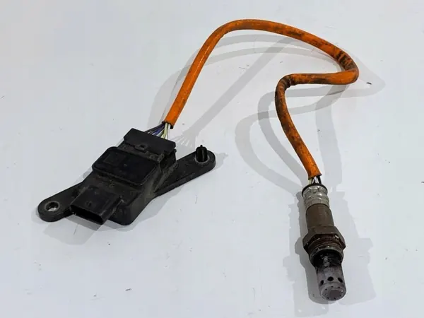 Capteur NOx OEM A0009055813 pour Mercedes Sprinter image 2
