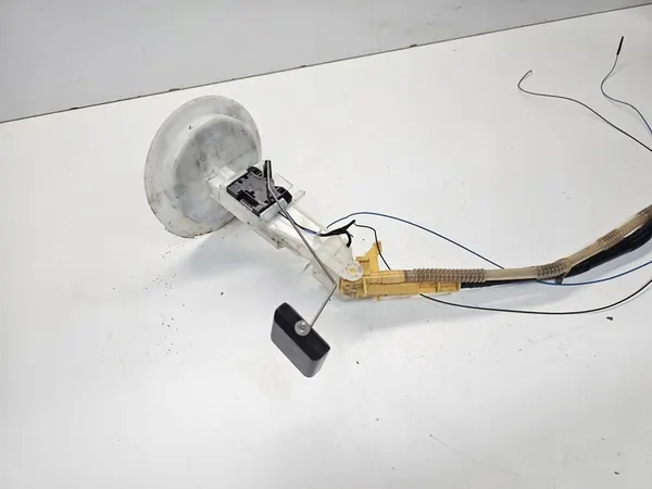 Sensor de nível de combustível Audi A6 C6 image 3