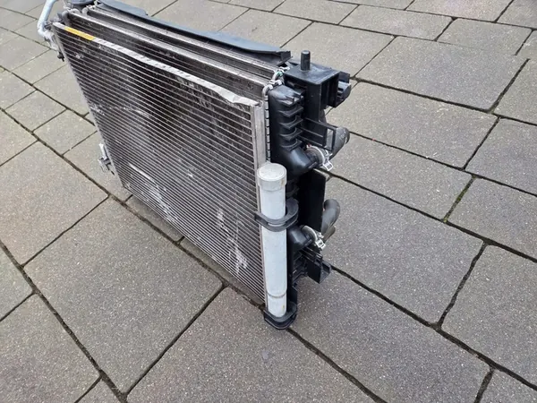 RENAULT TWINGO III 0.9 TCE Radiator Ventilator Set 2016 image 2