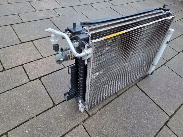 RENAULT TWINGO III 0.9 TCE Radiator Ventilator Set 2016 image 4