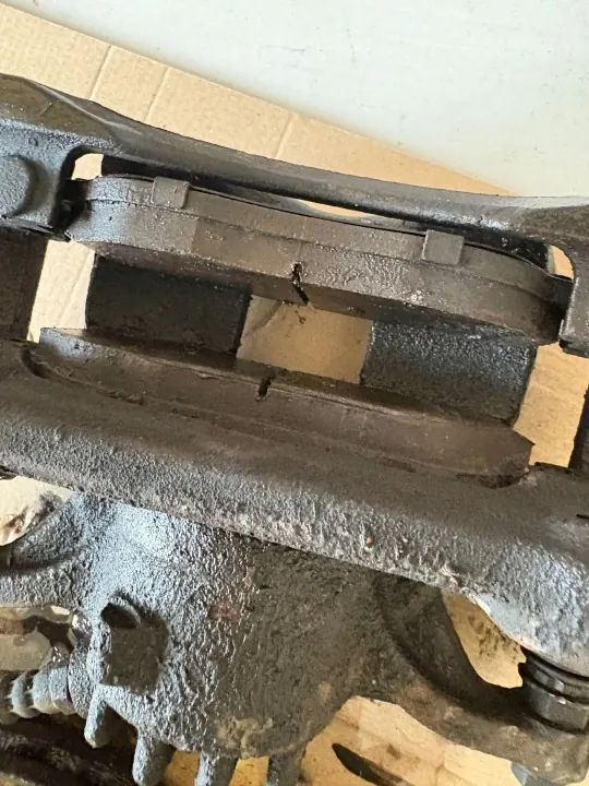 Bremsscheibe & Bremssattelhalter Rechts OEM image 3