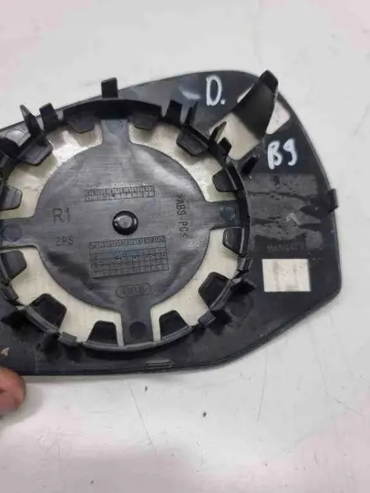 Audi A4 B9 Spiegel-Einsatz OEM 210565061 - Rechte Seite image 5