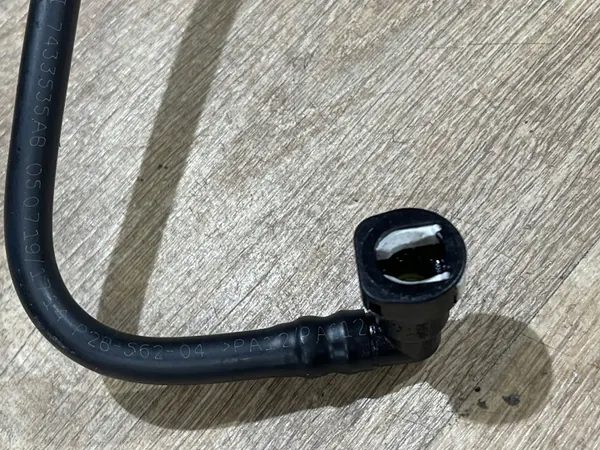Flexible de pompe à vide Land Rover OEM KY429A324CB image 3