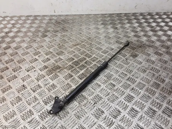 VW Tiguan Achterklepstempels OEM 5N0827550 - Gebruikt image 2
