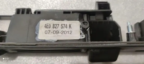 Audi A8 D4 Bagagelucklist & Handtag OEM 4E0827574 image 4