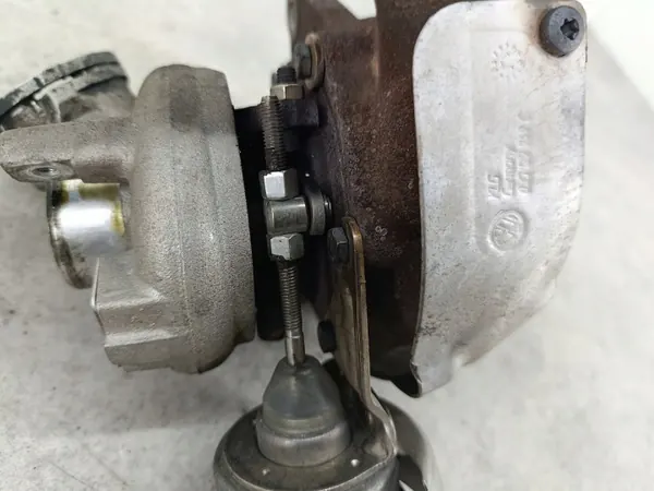 Turbocompressor com coletor OEM 03G253014M para Seat image 10
