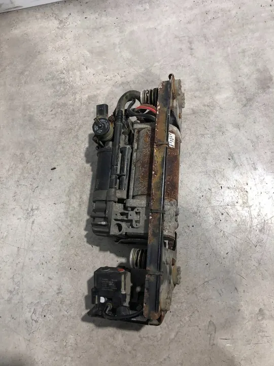 BMW OE 6794465 Suspension Compressor image 1
