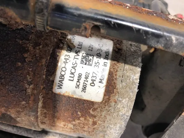 BMW OE 6794465 Suspension Compressor image 2