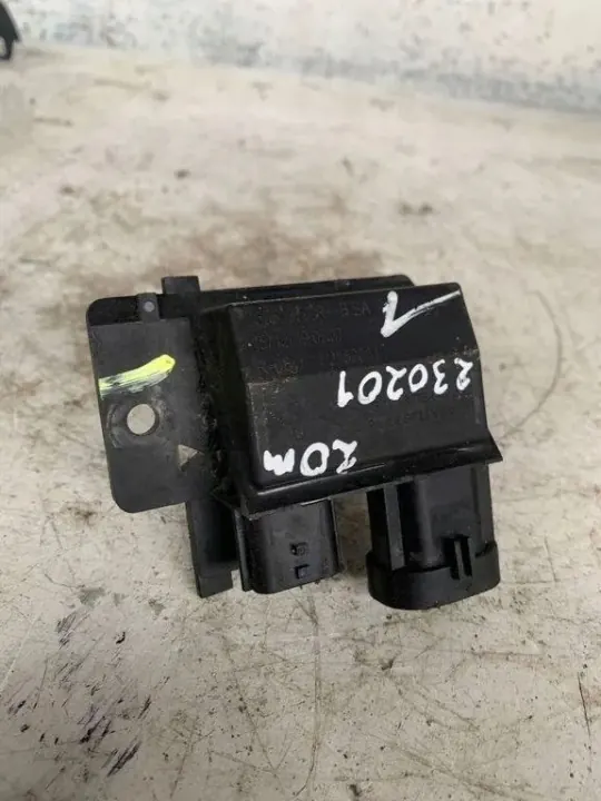 Kylarfläktrelä OEM 255503792 för Renault image 2