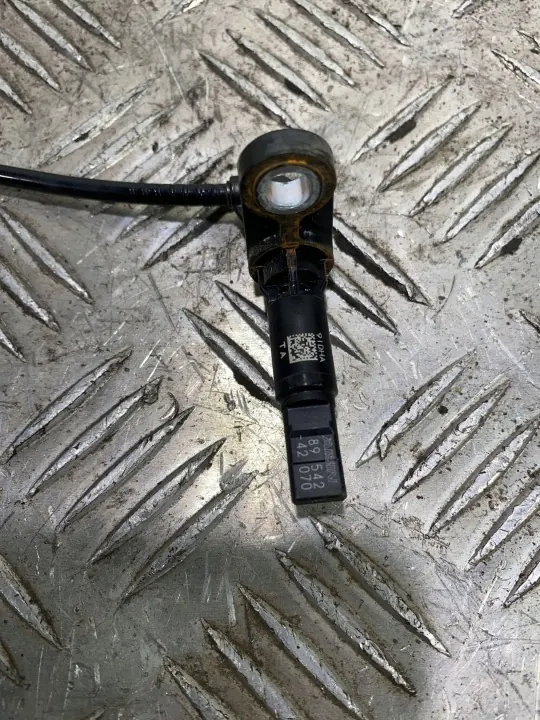 Sensor velocidad rueda ABS Toyota OE OEM FBZ17225 image 3