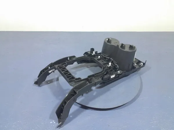 Ford Mondeo MK5 Dryckeshållare DS73-F042B60-B image 6
