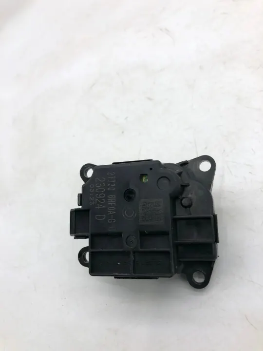 Motor de compuerta OEM 277306RF0A para Nissan Qashqai III image 2