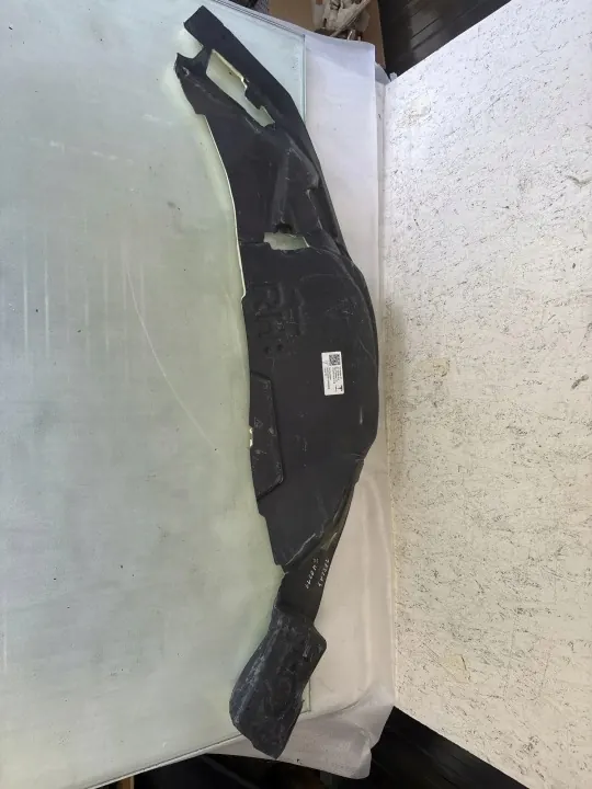 Isolation acoustique Tesla OEM 16416000A pour Model Y image 3