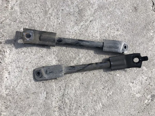 Suporte suspensão dianteira OEM 2X WSPORNIK ŁAWY image 2
