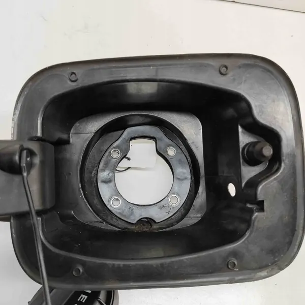 Tanklock OEM 815963Z000 för Hyundai i40 CW image 4