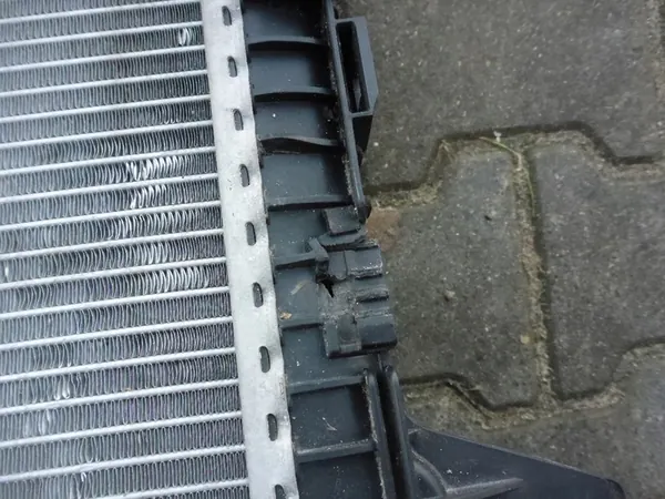 Radiador Audi A4 B9 2.0 TFSI 2.0 TDI OEM 80A121251D image 10