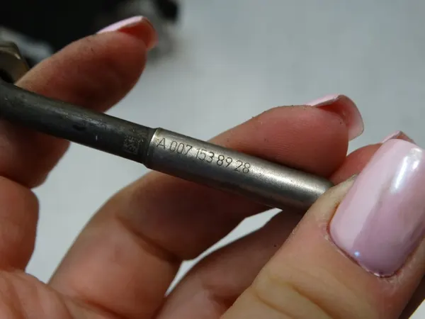 Sensor de temperatura de escape Mercedes-Benz OE A 007 153 89 28 image 6